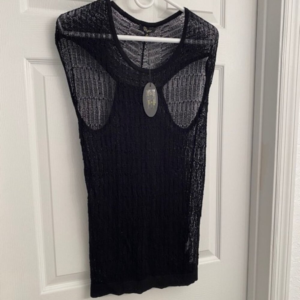 NWT Cupio Black Racerback Open Crocheted Tank  Size M
